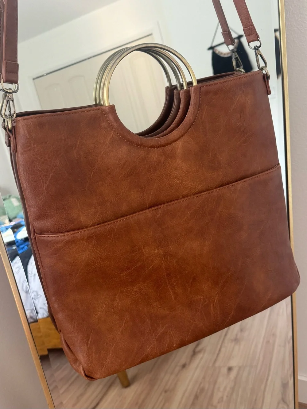Stylish Tan Shoulder Bag with Front Pocket